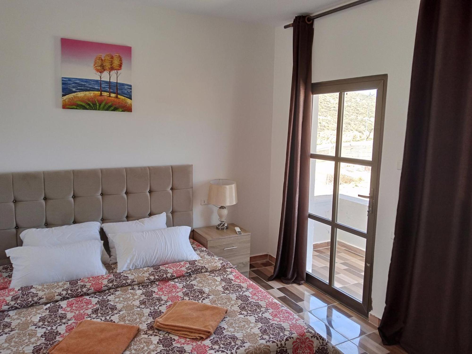 Petra Planet Hostel Wadi Musa Exterior photo